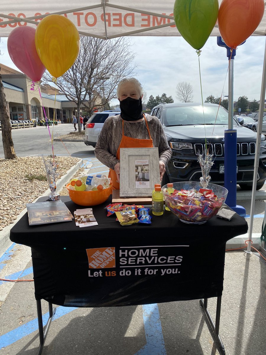 Phyllis, our HSPS, and Steve offering customer service in the form of cabinets, countertops, and cabinet makeover leads on this fine Colorado day! <a href="/tess_leyba/">Tess Leyba</a> <a href="/NeriWilliams/">Neri Williams</a>