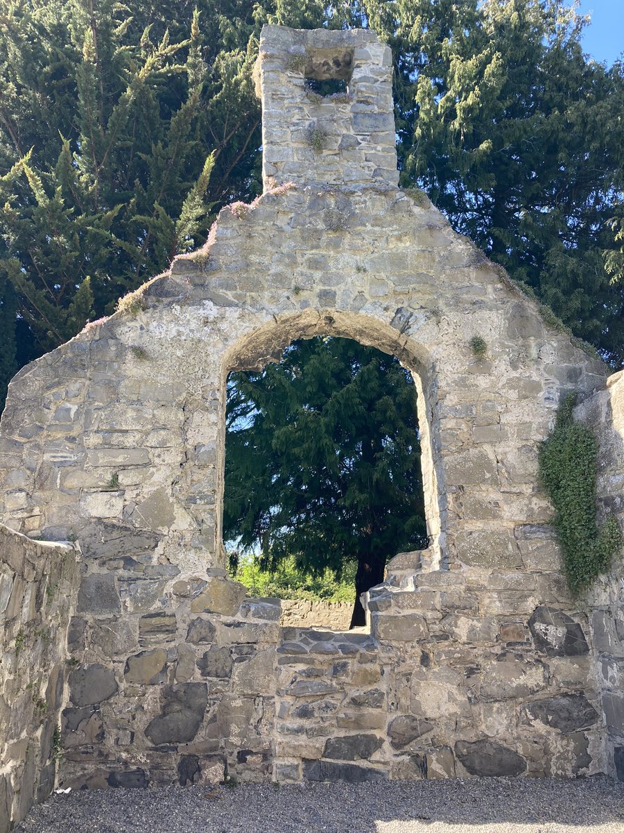 Just a bit closer to the river we decided to show the in-laws the old Stacgory Church, which is probably 10th Century and definitely pre-Norman, though it seems to have been dedicated to St James later in the Middle Ages. /3