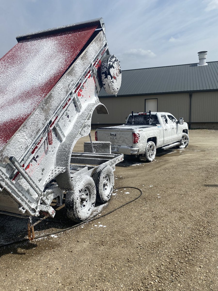 Nice day for a quick wash with some equipclean <a href="/AgCleen/">AgCleen Pro - Flochem Ltd. 🍁</a>