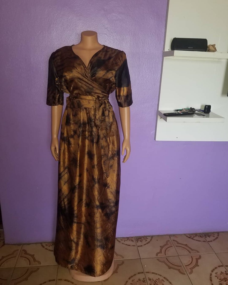 MujidatAmusa's tweet image. Please help RT this😍

Eid wears don't have to be boring😇
Pick a dress and let's deliver to you.
Available in all colours and sizes
First and second frames: N7,000
Third and fourth frames: N5,000

To order click on this link or send us a DM.

api.whatsapp.com/send?phone=234…