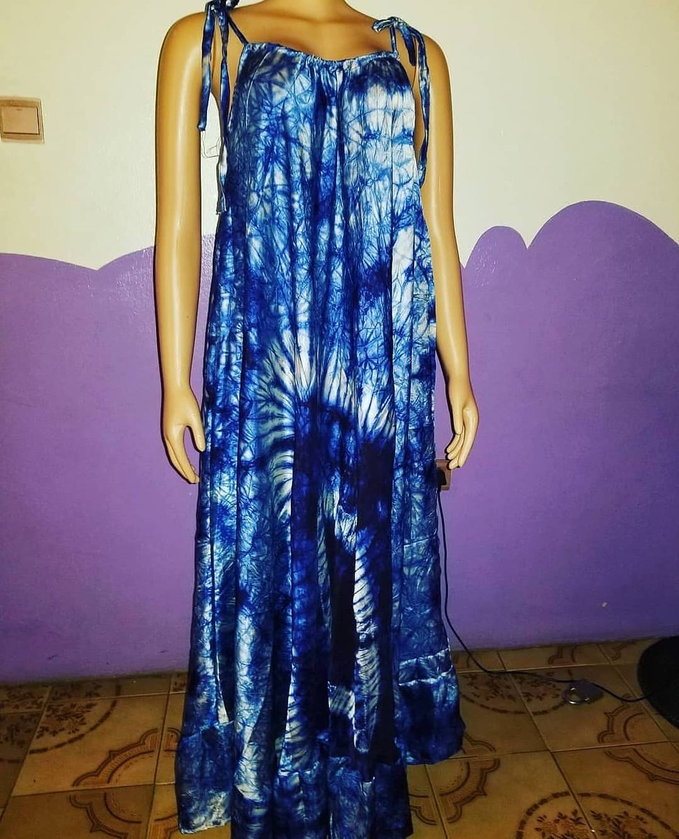 MujidatAmusa's tweet image. Please help RT this😍

Eid wears don't have to be boring😇
Pick a dress and let's deliver to you.
Available in all colours and sizes
First and second frames: N7,000
Third and fourth frames: N5,000

To order click on this link or send us a DM.

api.whatsapp.com/send?phone=234…