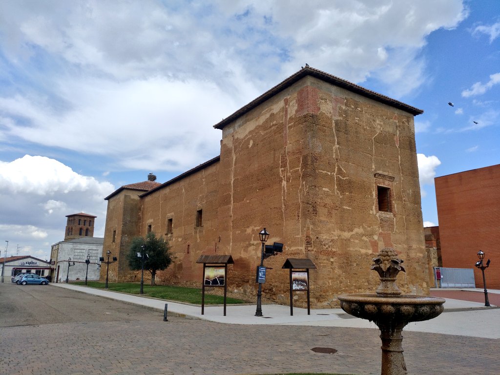 SaraGB_23's tweet photo. Una tarde por territorio #Mansurle:
-Villademor de la Vega
-Toral de los Guzmanes
-Algadefe
-Villarrubines
#leonesp https://t.co/6LVebea8e0