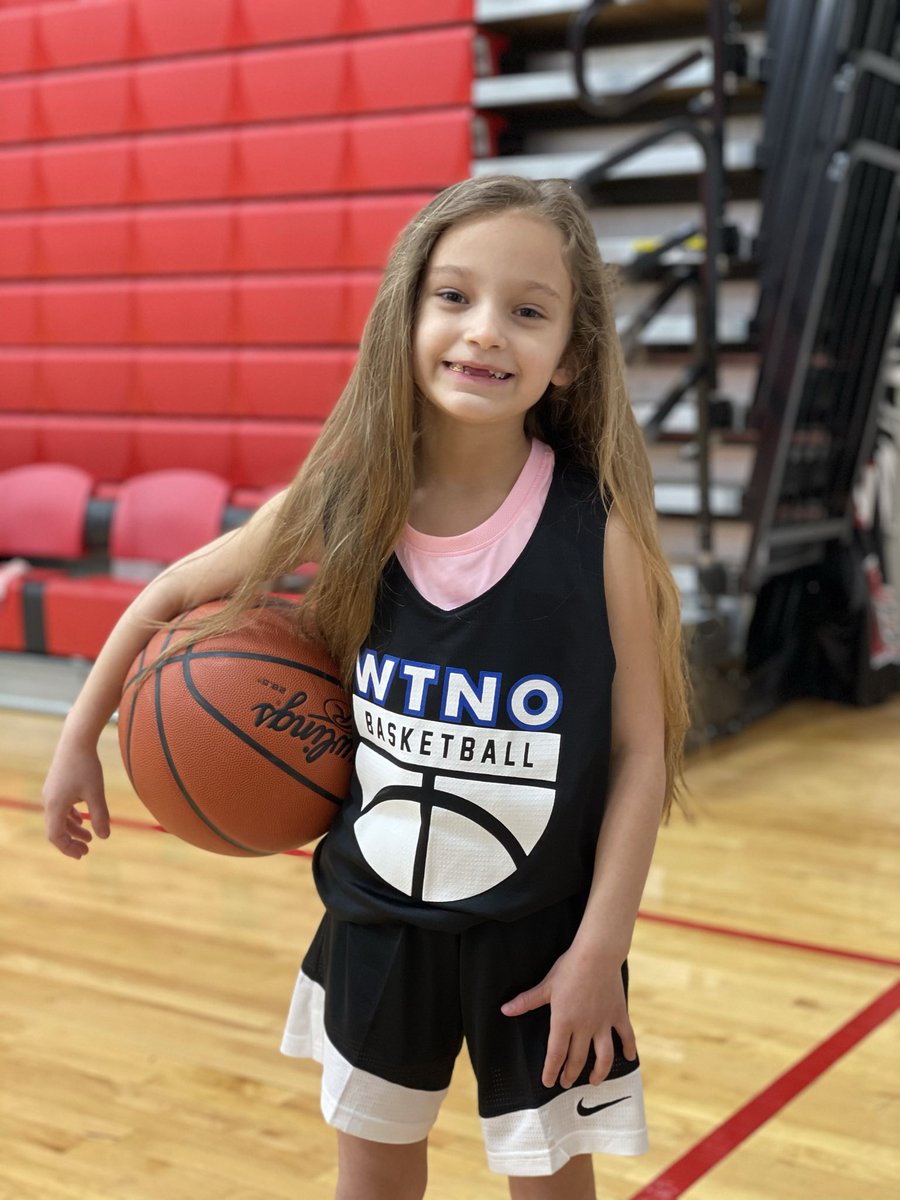 brian_bales's tweet photo. Had my first workout with 2033 PG Tinsley Bales. She said “dad can you train me?” She put on a full uniform! #hadmeathello #wtno https://t.co/7u7A3dLqjH