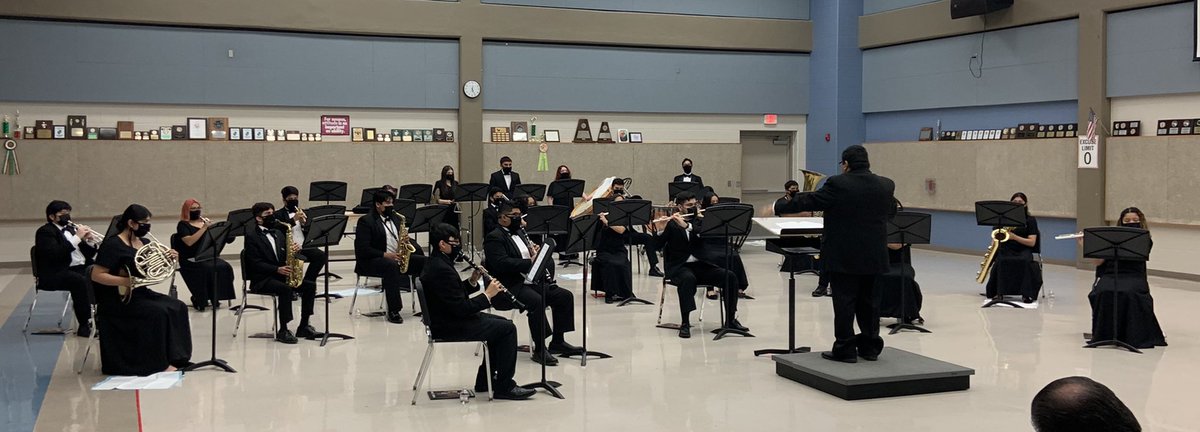 Congratulations to the Lanier Vok Band for earning Superior Ratings from judges at the UIL Concert and Sight-Reading Evaluation! Great job Mr. Castro, Mr. Lopez, Mr. Hufft and students!! @PattiSalzmann <a href="/Dannyback42/">Daniel</a> <a href="/Harris_MYP/">Harris Middle School - SAISD</a> @SAISD_Supt