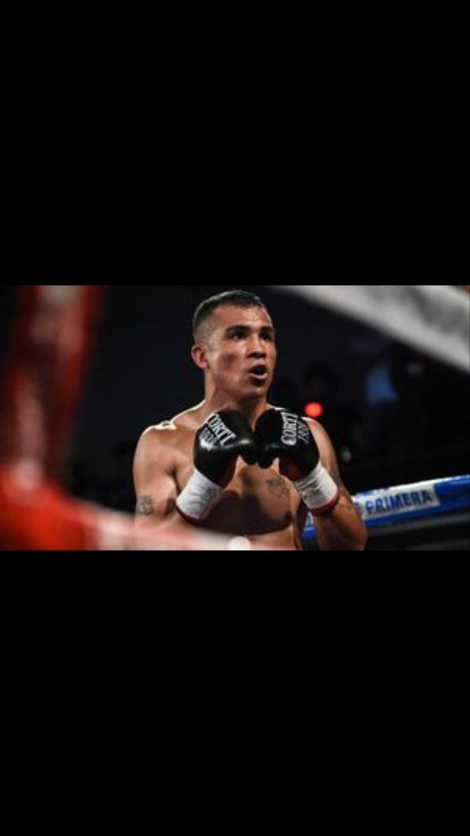 🥊Nos informan que el púgil Maxi Verón ha vuelto a la condición de "coma farmacológico" ya que al despertar sufrió alguna alteración motivada por la dificultad al respirar debido a la infección en los pulmones #COVID19 
Se lo mantendrá de esta manera hasta el lunes!
Fuerza Maxi🙏🏽