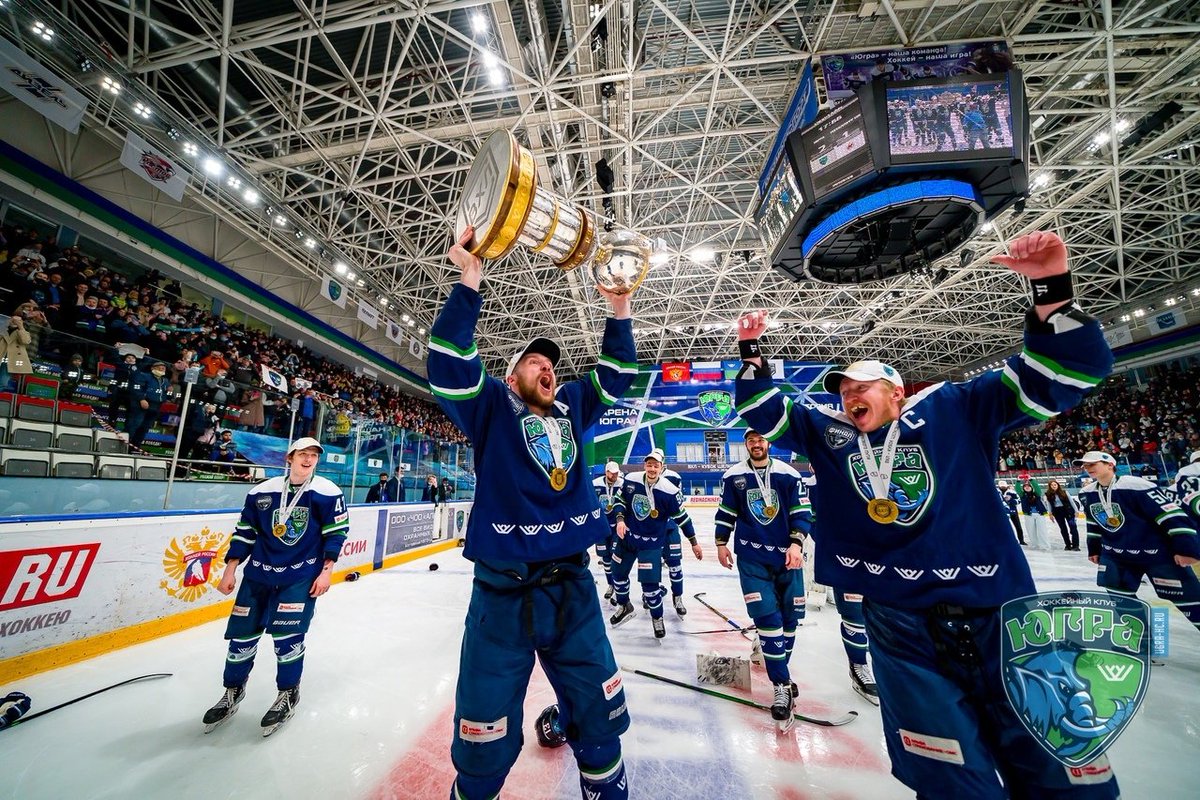 ugrahc's tweet photo. Мы - чемпионы 🏆💚💙 https://t.co/gN2mHUgwXI
