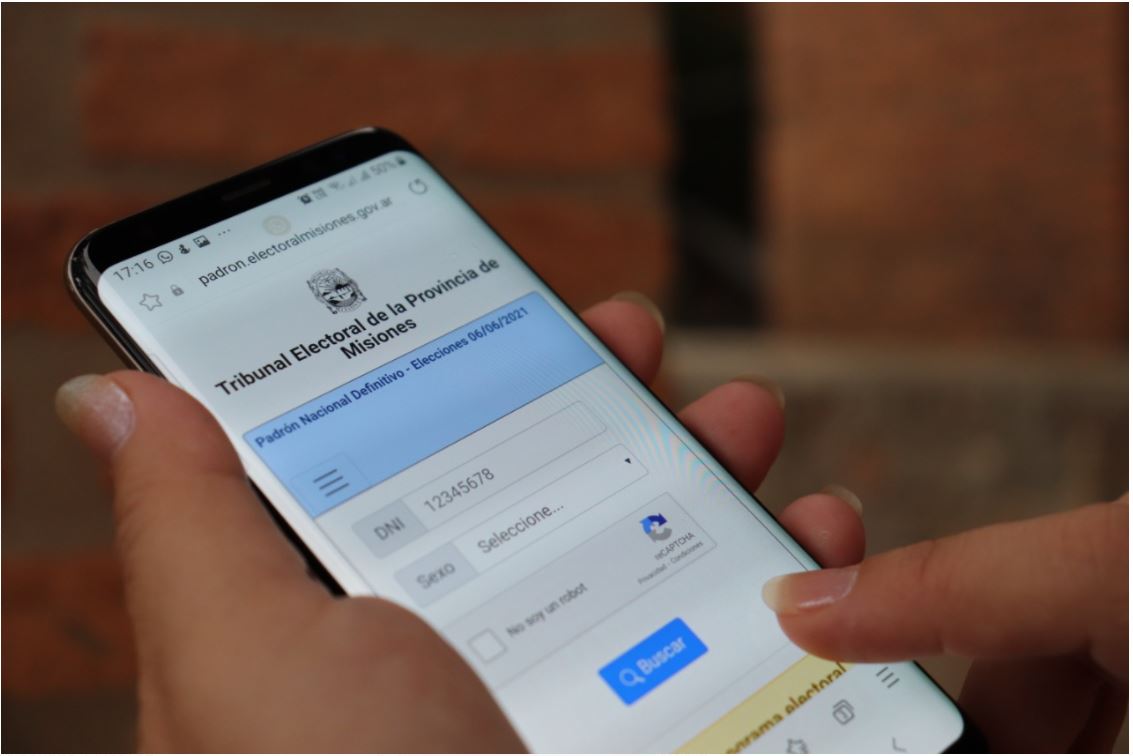 ¿QUERÉS SABER DÓNDE VOTÁS? Ya se encuentra disponible el padrón definitivo, consultalo en  padron.electoralmisiones.gov.ar  Tomá nota de centro de votación, número de mesa y número de orden. #TribunalElectoralMisiones #DondeVoto  #Elecciones2021  #PadronElectoralMisiones