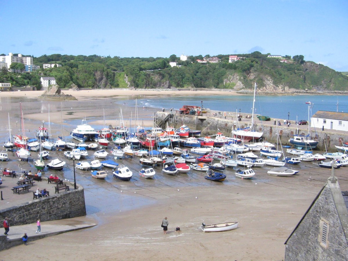  #AprilA2ZChallengeThese are probably the oldest photos in this thread. We visited here in 2005 and 2007, which must mean we are long overdue a return trip to south  #Wales. T is for  #Tenby