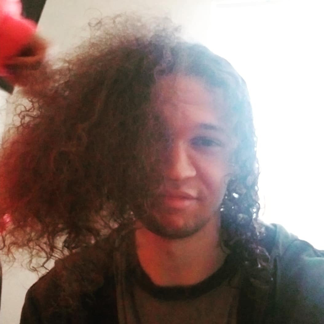 CollierOlson's tweet image. Bored so let's straighten my hair