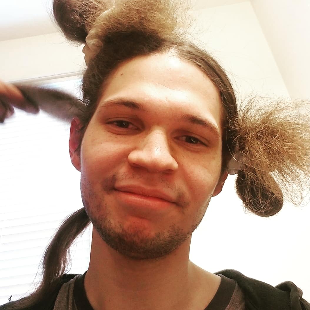 CollierOlson's tweet image. Bored so let's straighten my hair