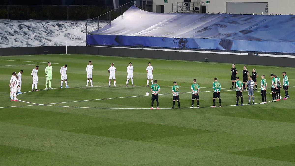 Gran gesto por parte de Madrid y Betis guardando un minuto de silencio por la Superliga.
#SuperLeagueOut #SuperLeague