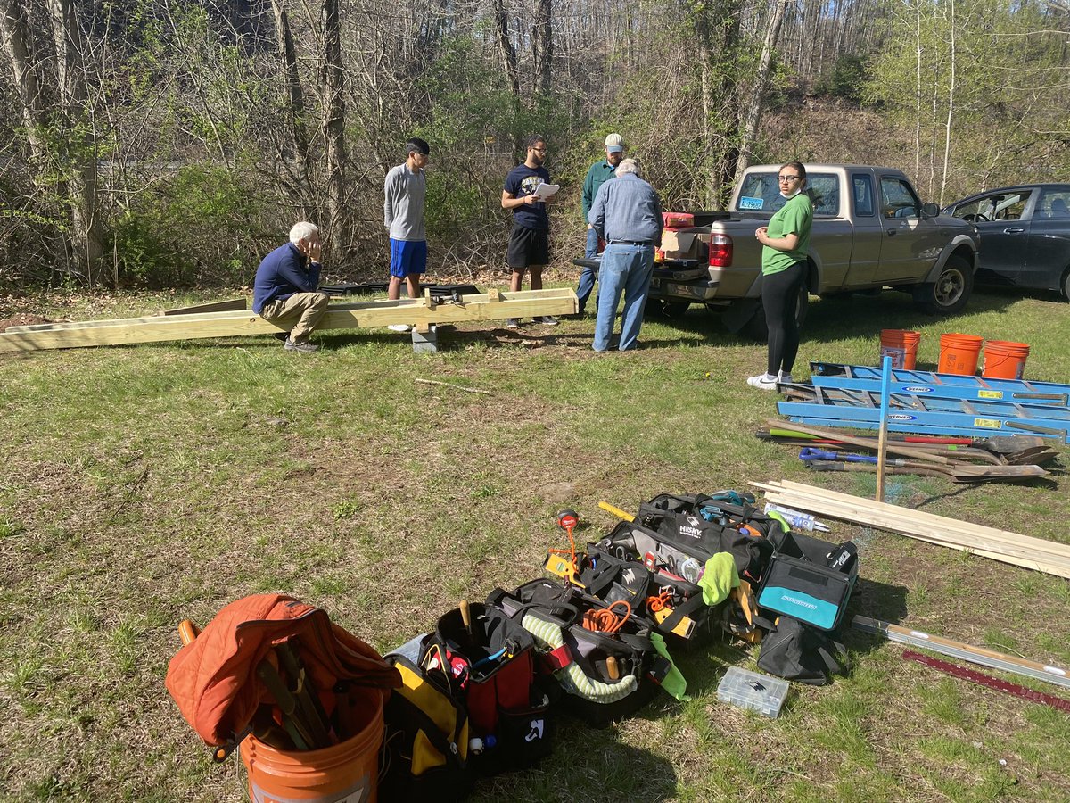 CTClimateAction's tweet image. We are so happy to finally complete the bat condo project! It all started roughly two years ago, and since then we have had guest speakers, lots of donations, and lots of volunteers! Thank you to everyone who helped with the project!! #savethebats #EarthDay #EarthWeek2021