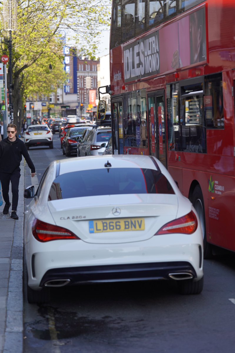 When a the local bus tries to pull in.... guess what, the  @MercedesBenz is blocking it’s path. Parking is allowed on both sides of this street. 2/7