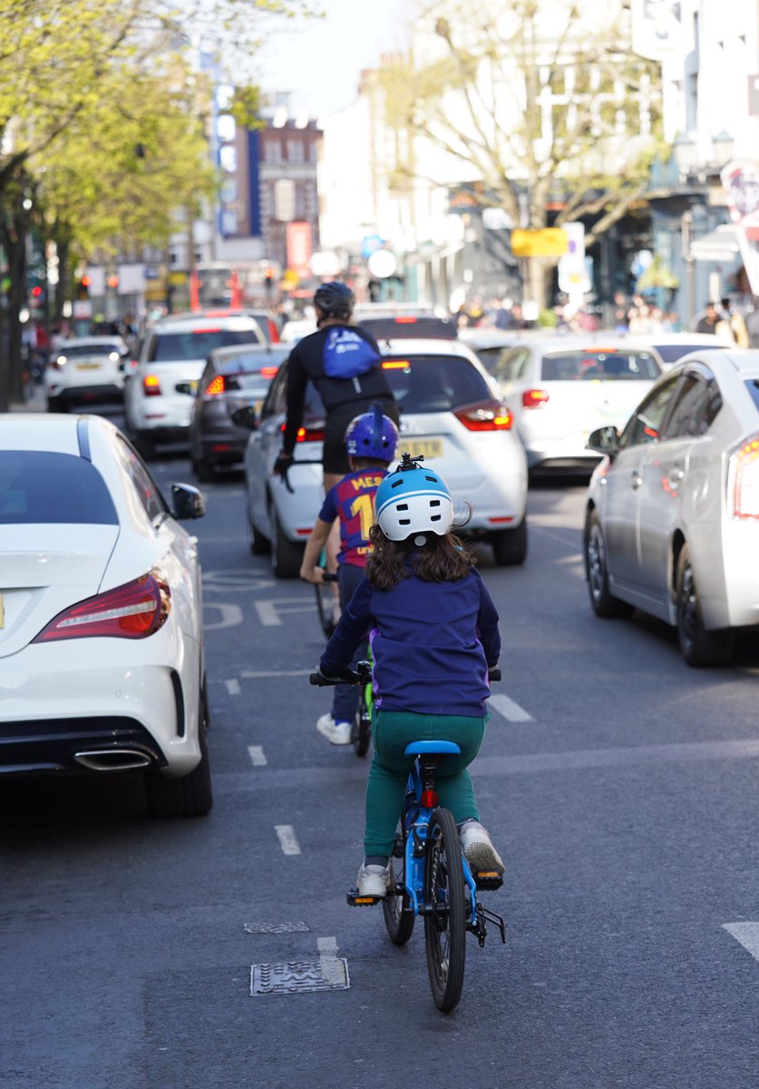 A family with kids trying to get home from their local park.....the  @MercedesBenz is forcing them into traffic. 3/7