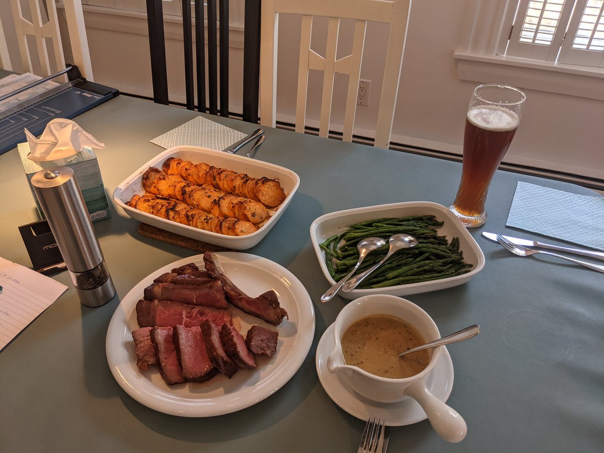 Thicc ass prime rib steak with sides. Cooking for people is a nice adjustment.