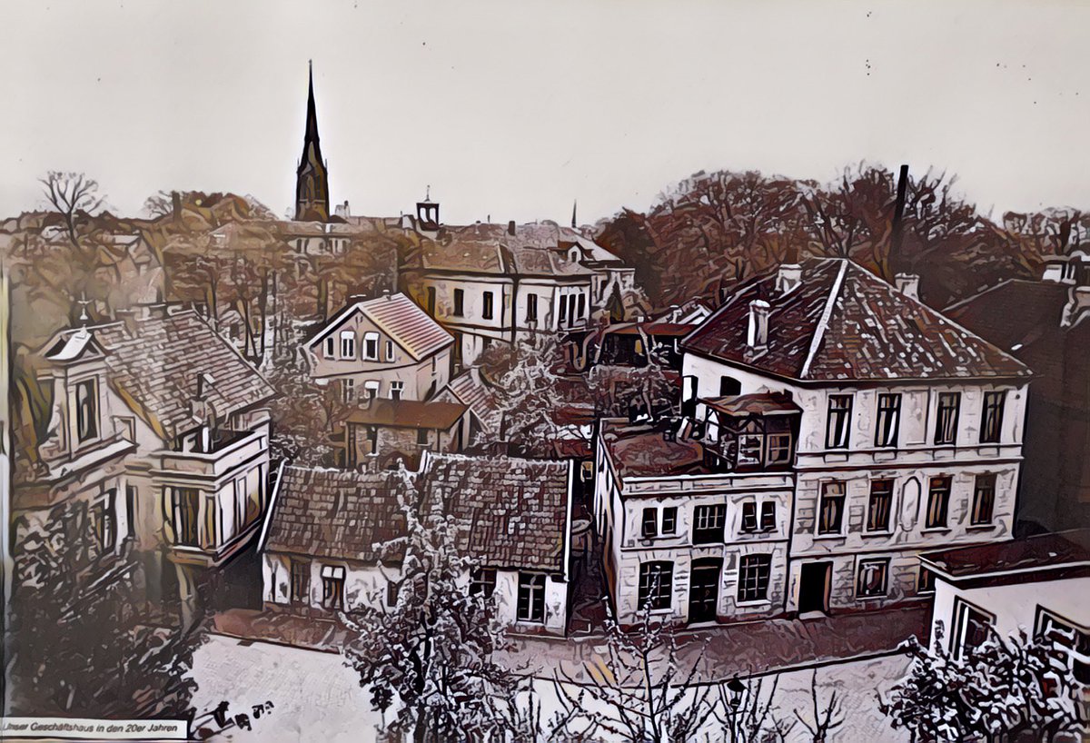 Unser Geschäftshaus in den 20er Jahren.
#Bestattungen #Geschäftshaus