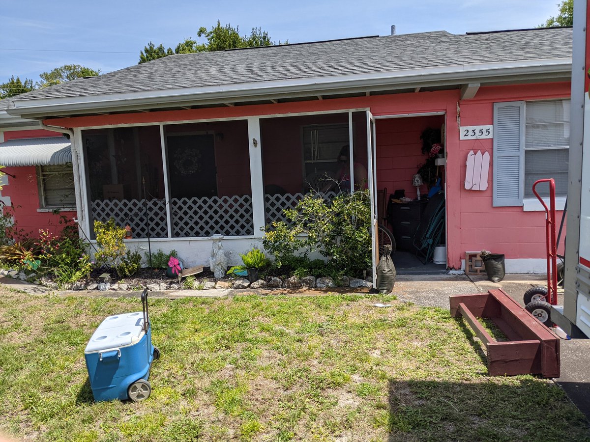 ScratchS's tweet photo. So now that I'm a Floridian do I get crazy powers? #Florida #DaytonaBeach #FloridaMan #independentwrestling #kamehouse https://t.co/ZShkr79o3F