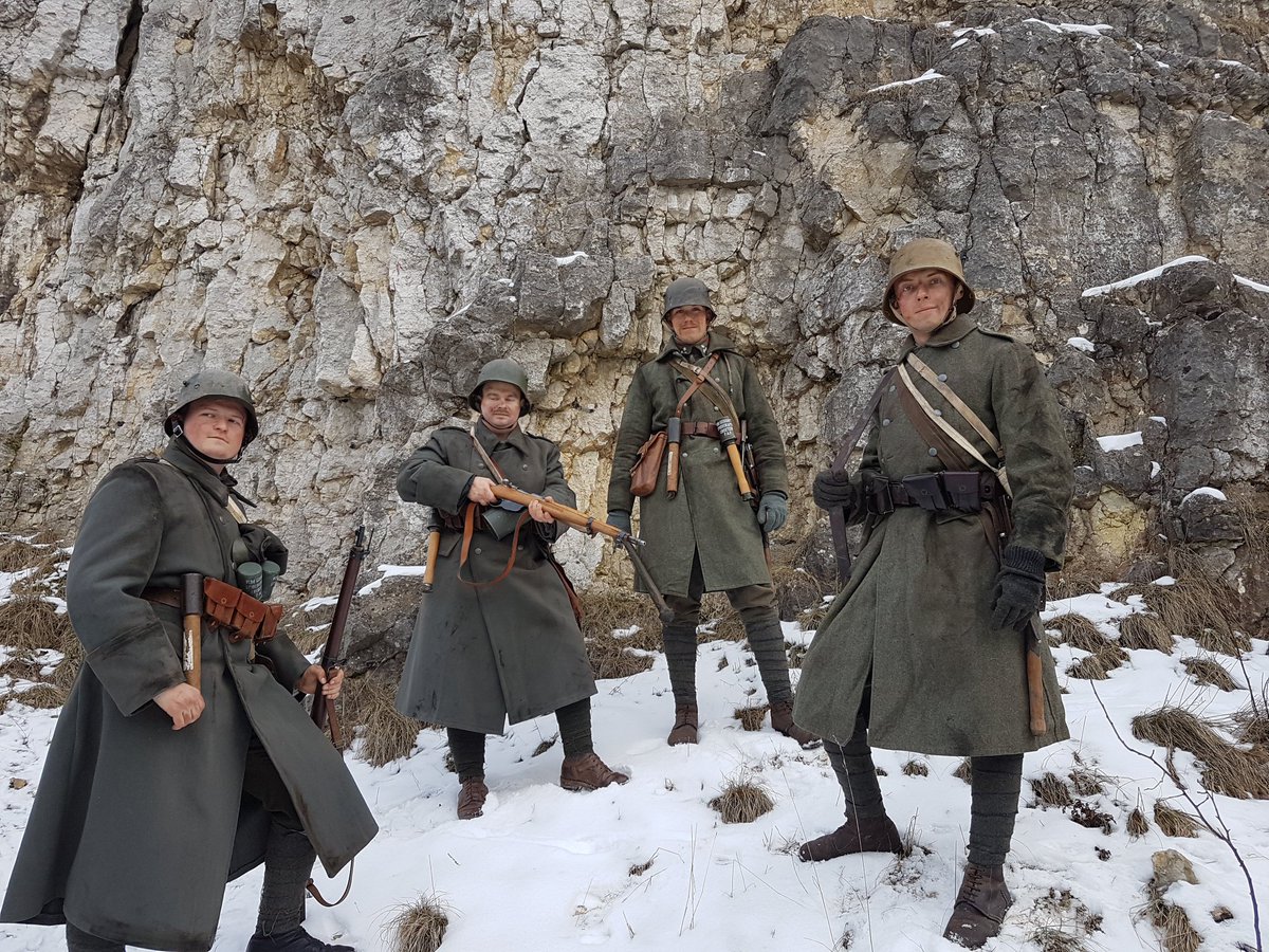 Mid war Austro-Hungarian uniforms (Field grey) 1/3