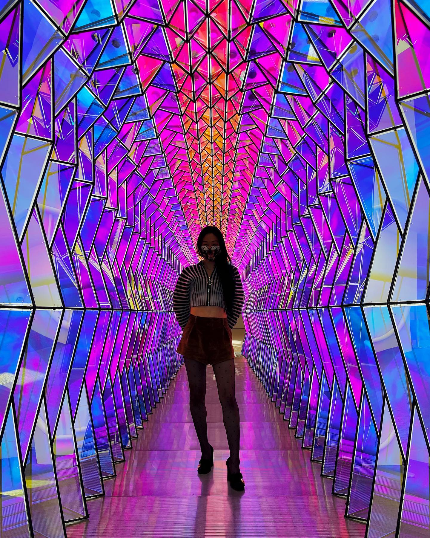 SFMOMA on Twitter: "🧵Bright lights, striking poses user with Eliasson's “One-way colour tunnel," 2007 https://t.co/hEPwpBk6dx" / Twitter