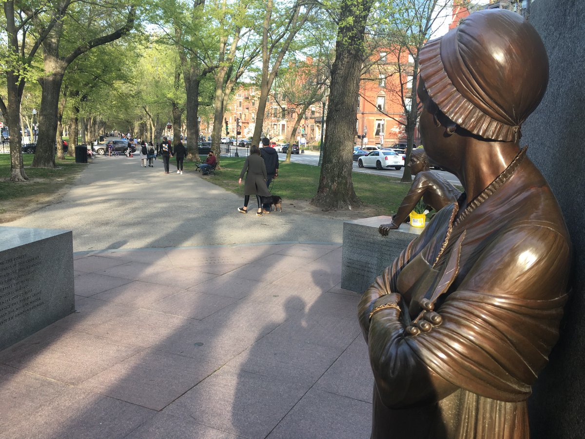 The Comm Ave Mall gets greener. Boston Common gets closer. My feet are starting to get tender. Emerald Necklace traverse is almost over.15/