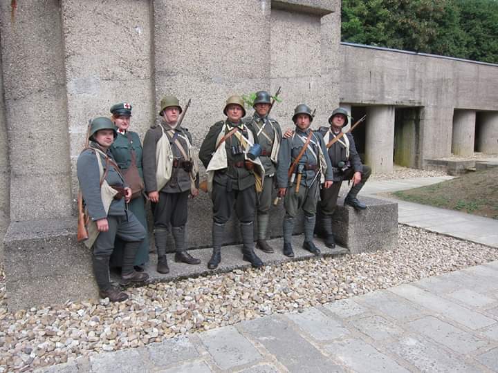 Reenactors at a commemoration ceremony in VerdunAustro-Hungarian units (especially heavy artillery) also participated on the western front.
