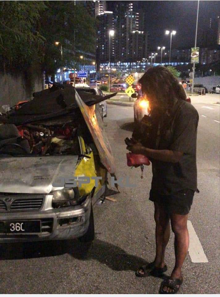 redzuanNewsMPB's tweet photo. Isu Video Viral Kancil Warna Kuning

Polis sita dua kereta selepas mengesan pemandu dan kereta ( kuning dan hijau)yang tidak layak berada di jalan raya dan bahayakan orang lain jam 1 pagi tadi.

Pemandu lelaki berusia 47 tahun disaman kerana tiada lesen memandu-Ketua JSPT KL https://t.co/cxzDgzIUoi