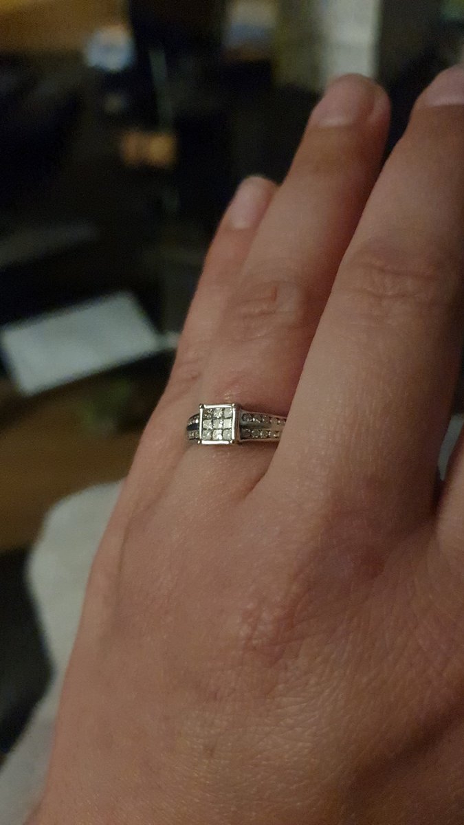 Splidge2's tweet image. Best birthday ever. 40's not so bad after all,!