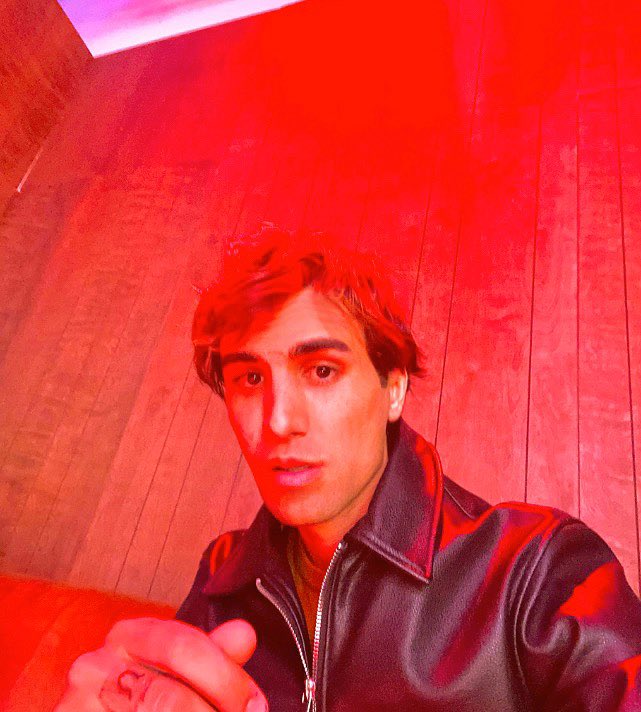 TheKevinGraves's tweet photo. Ponyboy Album out this summer 💗 https://t.co/RlMcyRmjqF
