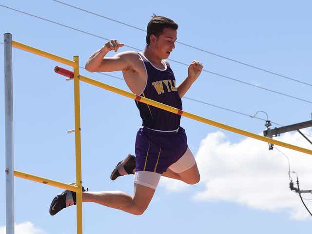 wylietrack's tweet photo. And our state qualifier will be Kylor Aguilar in Pole Vault! 
@jhofeditz https://t.co/wP8PfYTGwg
