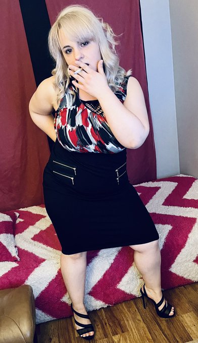 I mean I look great in this outfit but even better taking it off!  Get a special vid when you sub today<a href="/tag/booty"class="tags"><span>#booty</span></a><a href="/tag/twerk"class="tags"><span>#twerk</span></a><a href="/tag/horny"class="tags"><span>#horny</span></a>