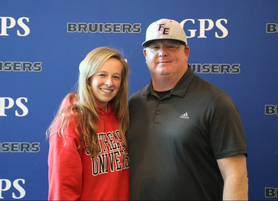 ForceElite01's tweet photo. 🚨SIGNING ALERT🚨CONGRATULATIONS to Chapel Cunningham for signing to continue her academic &amp; athletic career w/ the Southeastern Fire, playing both Volleyball 🏐 &amp; Softball 🥎. We're proud of you Chapel &amp; wish you the best of luck! Go Fire! Go Force! #FErecruited #TrustTheProcess https://t.co/Vd4kWS2ADH