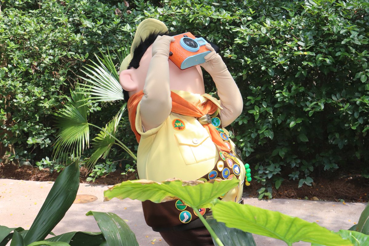 Russell taking photos at Disney’s Animal Kingdom to celebrate Earth week!

#DisneysAnimalKingdom #AnimalKingdom #AK #DAK #Russell #UP #Pixar #PixarUP #WildernessExplorer #WDW #WaltDisneyWorld #EarthDay #EarthDay2021 #ラッセル #カールじいさんの空飛ぶ家 #RafikisPlanetWatch