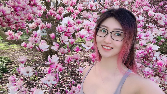 Watch MissWarmJ's leaked NSFW photo on TwXstars