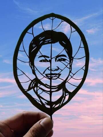 ABSCBNNews's tweet photo. LOOK: A 23-year-old leaf artist in Tigaon, Camarines Sur paid tribute to the compassionate women who showed acts of kindness amid the pandemic. | Courtesy of Jonathan Magistrado

(📷: DJ Gregorio) https://t.co/QU6kiu96x0
