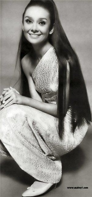koinunoyouna's tweet image. Audrey Hepburn 
#AudreyHepburn #SeanHepburnFerrer #Assam
photo by 
#CecilBeaton 1964 "Vogue"
#WilliamKlein 1966 "Two for the Road"
#PierluigiPraturlon 1966 with Sean
#BobWilloughby 1963 with Assam
🤍🌹🎞️💫🎏🍃🤍