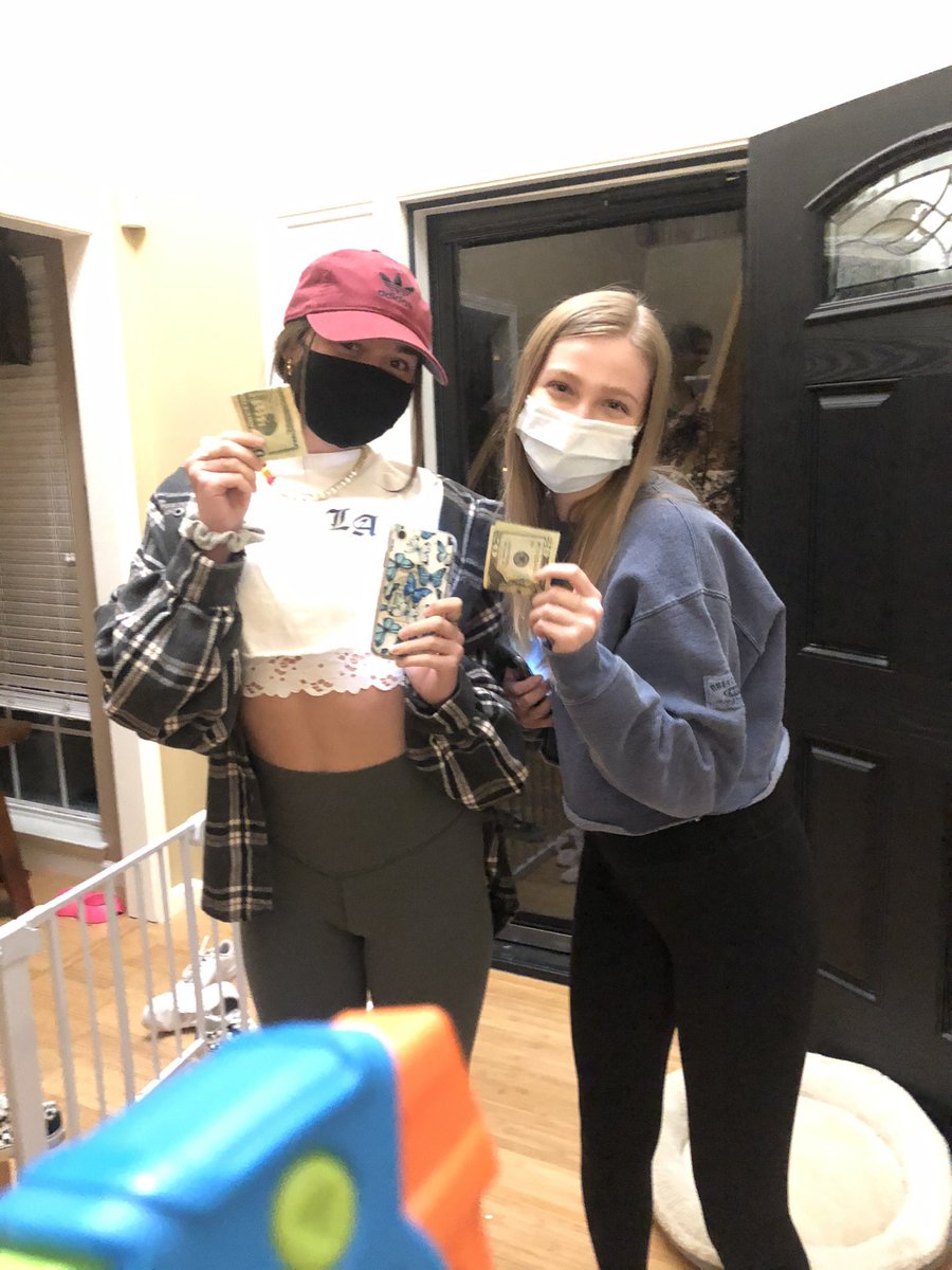 2021AssassinHS's tweet photo. Ava and Courtney have been eliminated https://t.co/5ZIQyuNsG1