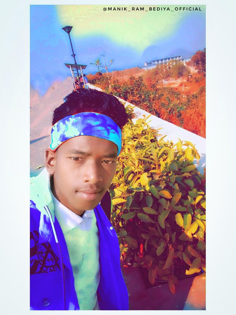 ManikBediya's tweet photo. @ManikBediya #Bediyamanik #manikjharkhand #manikrambediya #manikrambediyaofficial #manikgola #manikramgarh #manik #bediya #fashion #swag #style #stylish #me #swagger #cute #photooftheday #shirt #twitterstar #twitterviral #twitter #handsome #model #styles #jeans #singleprem https://t.co/yNiRurGTPL