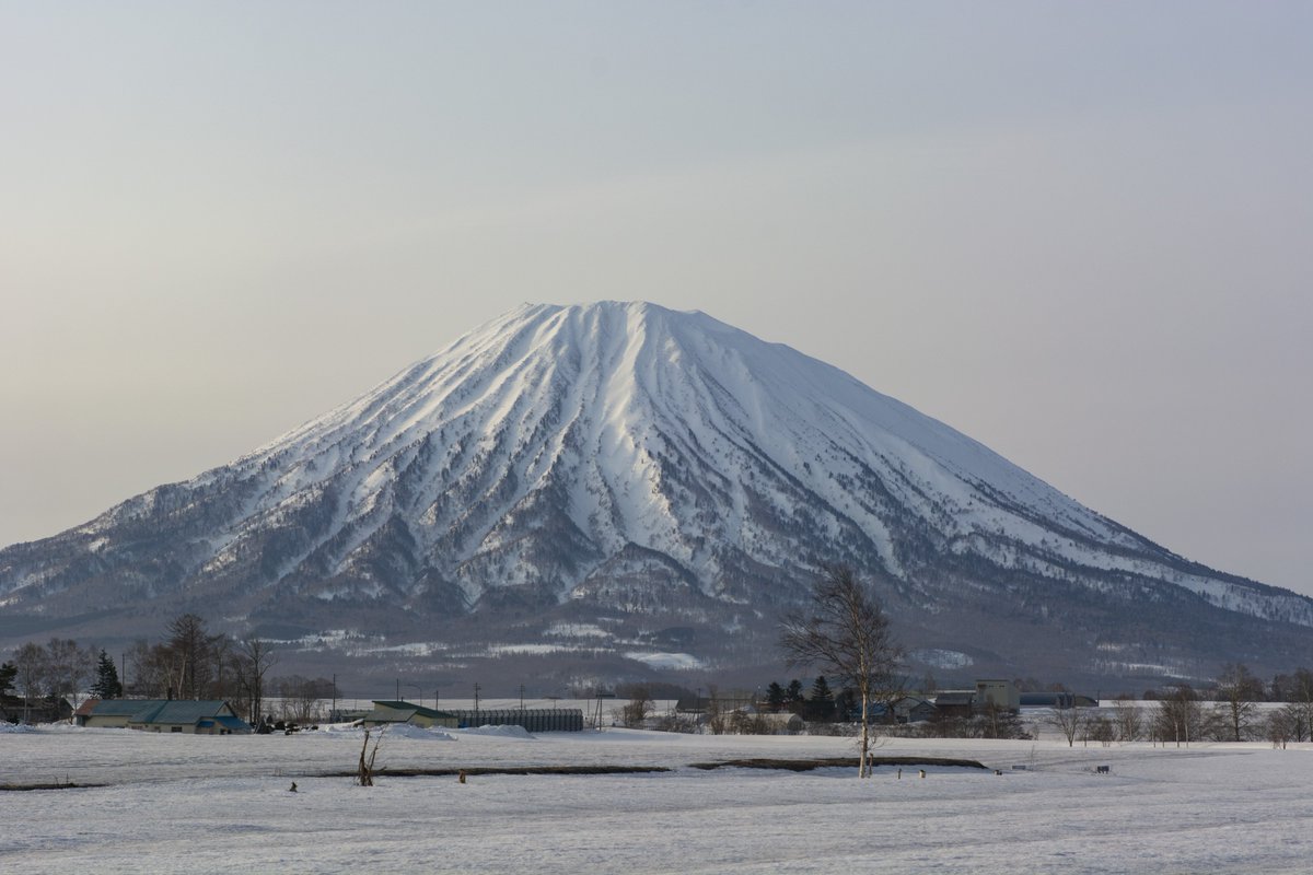 Yusank615's tweet photo. 4K画質に対応したと聞いて
最近撮ったのです

サッポロファクトリー アウディ 羊蹄山 オリオン座 https://t.co/ydGufQenUT