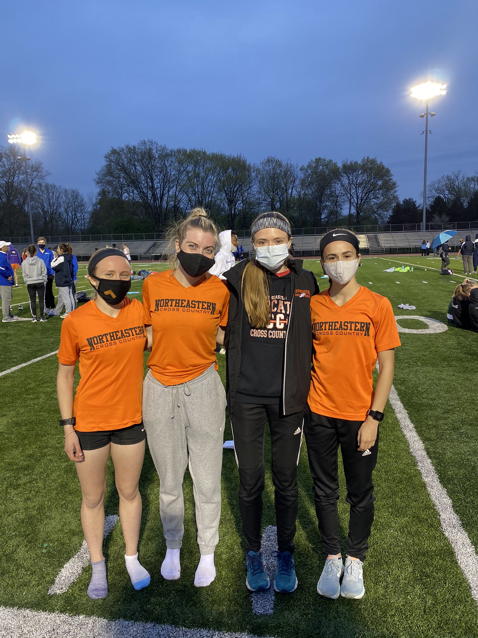 Coach LoBianco on Twitter "The girl’s 4x800 won the Cedar Cliff Relays