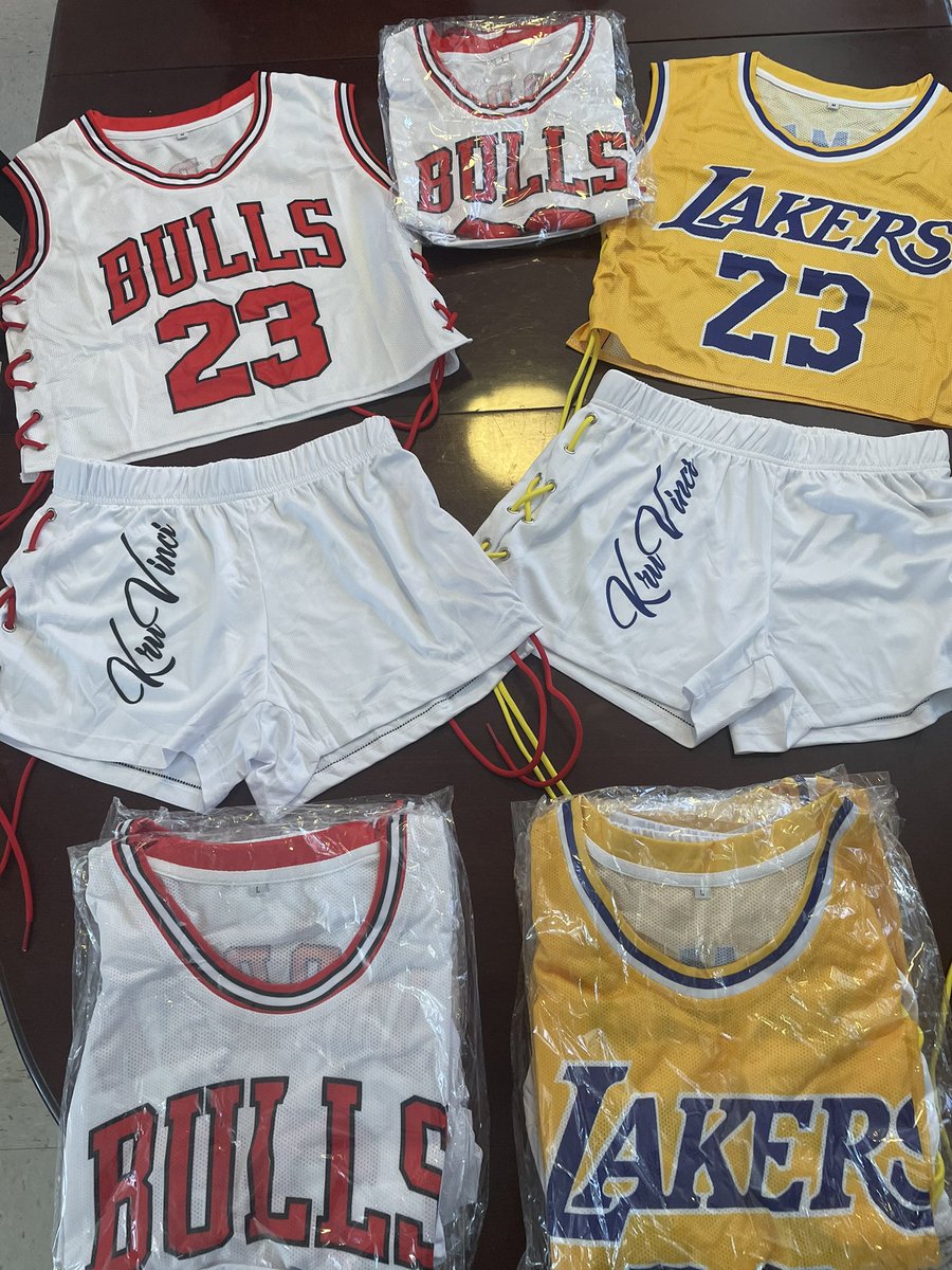 JBone2888's tweet photo. Women’s Jersey short set just touched down. 
Sizes go Small, Medium and Large. 
I ONLY HAVE A FEW SO FIRST COME FIRST SERVE. 
Price: $35 each
#KruVinci @kruvinci https://t.co/TEvEQXdId2