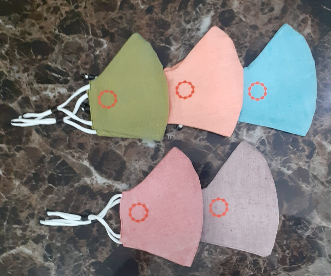 parisodhana's tweet photo. Safety &amp; Comfort to the user and Livelihood for the Artisans - this is what SHG-95 masks offer! Thank you @AIC_CCMB for supporting #BillionSocilaMaks initiative @gchallenges @BIRAC_2012 @AIMtoInnovate @IKP_SciencePark @Samhitadotorg @DrChintan_V @SEWAFed @SaheliWorld @TataPower https://t.co/dHP9MNTlR9