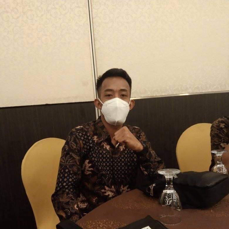 AndiJusli1's tweet photo. Milad tamalaki sultra yg ke 20 semoga solid dalam organasasi https://t.co/xjHESWyaKg