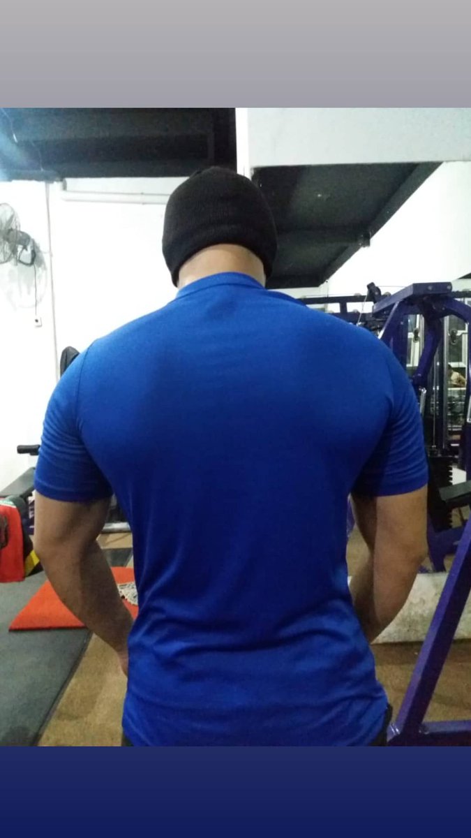 goding223's tweet image. MY BACK