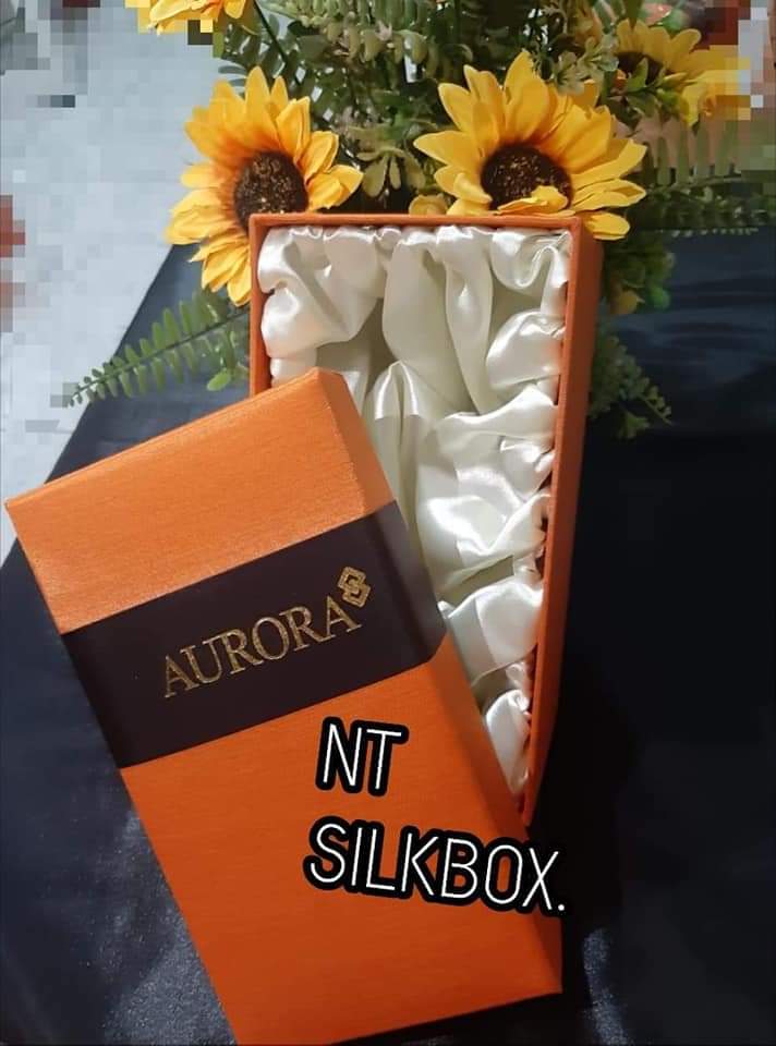 PSilkbox's tweet photo. 🎁กล่องผ้าไหม 🎁
https://t.co/9jEjqKScHt
#รับผลิตกล่องผ้าไหม
#รับผลิตงานกล่อง #ศาลาว่ากรากรุงเทพมหานคร #Thailand #วงเวียนใหญ่ #กรุงธนบุรี #กล่องผ้าไหม #งานทำมือ #งานแฮนด์เมค #silkbox #silkscreen #งานฝีมือ #ของขวัญ #ของชำร่วย #ของฝาก #ความเป็นไทย #ฝีมือคนไทย #ยินดีต้อนรับ https://t.co/D7brLsXjik