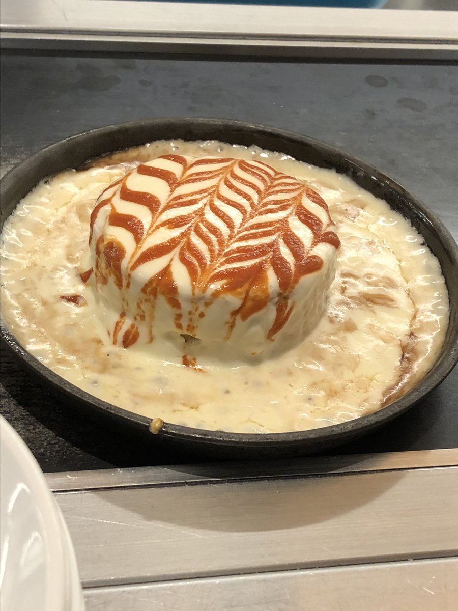 Jelia 好き S Tweet 過去picですが 関西で紹介したいお店はこちら 赤白 コウハク のビストロのようなお店なのですが おすすめはポルチーニ茸の茶碗蒸し フレンチおでんの大根 そして創作お好み焼き 美味しいです 天王寺に