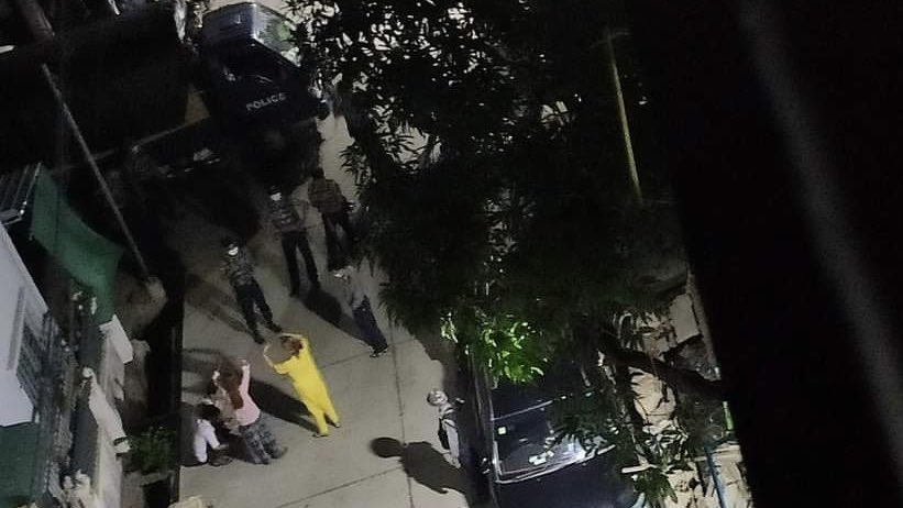 YinThan1's tweet photo. Apr24Coup Thamine (1) Ward Myo Thit 4th Street, Mayangone Township

WOMEN FORCED TO DANCE 

Two people forced to sit and beat pots and pans.  Two Women made to perform a dance in front of SAC junta troops. 

#WhatIsHappeningInMyanmar #Myanmar https://t.co/hT3hEBnjKR