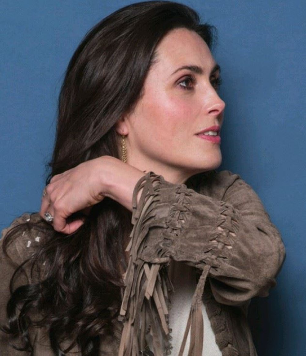 sharondenadelbr's tweet image. My Indigo #SideProjectSaturday

My Indigo: myindigo.lnk.to/MyIndigo-Album

The Purge: lnk.to/wttp

@WTofficial #WithinTemptation 
@MyIndigoMusic #MyIndigo #Pop #Indie