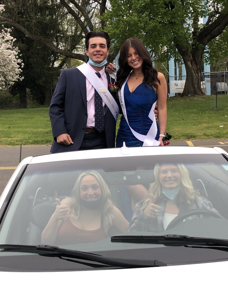 Here comes the Senior Homecoming Court #2021Seniors