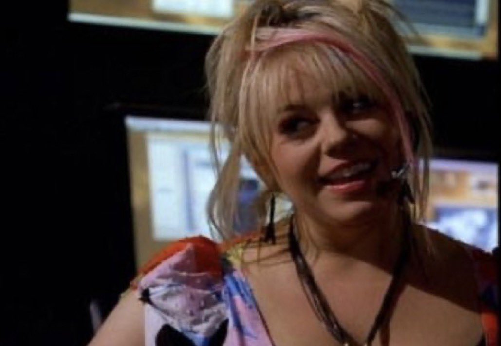 penelope garcia: pink streaks