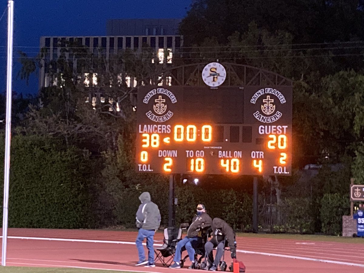 MrIkezi's tweet photo. Lancers beat Bellarmine for the 5th yr in a row. #GoLancers #MrOsorio #MrIvers @sfhsathletics @stfrancis_fb https://t.co/KmK4YYUZyA